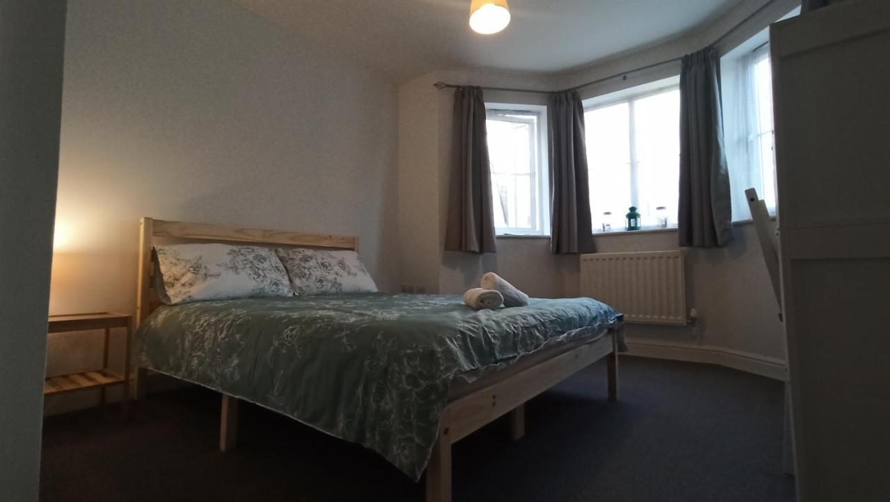 Bright, Chilled Ensuite Db Room In A Shared Flat! Londra Dış mekan fotoğraf