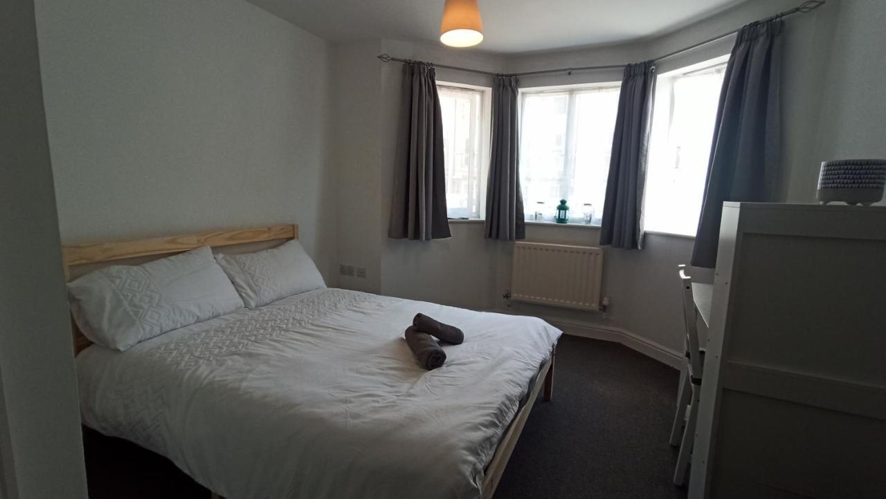 Bright, Chilled Ensuite Db Room In A Shared Flat! Londra Dış mekan fotoğraf