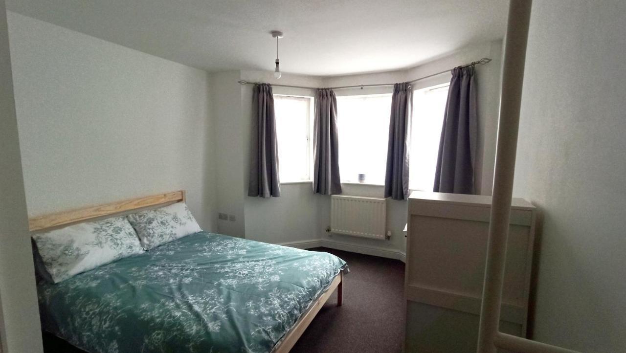 Bright, Chilled Ensuite Db Room In A Shared Flat! Londra Dış mekan fotoğraf